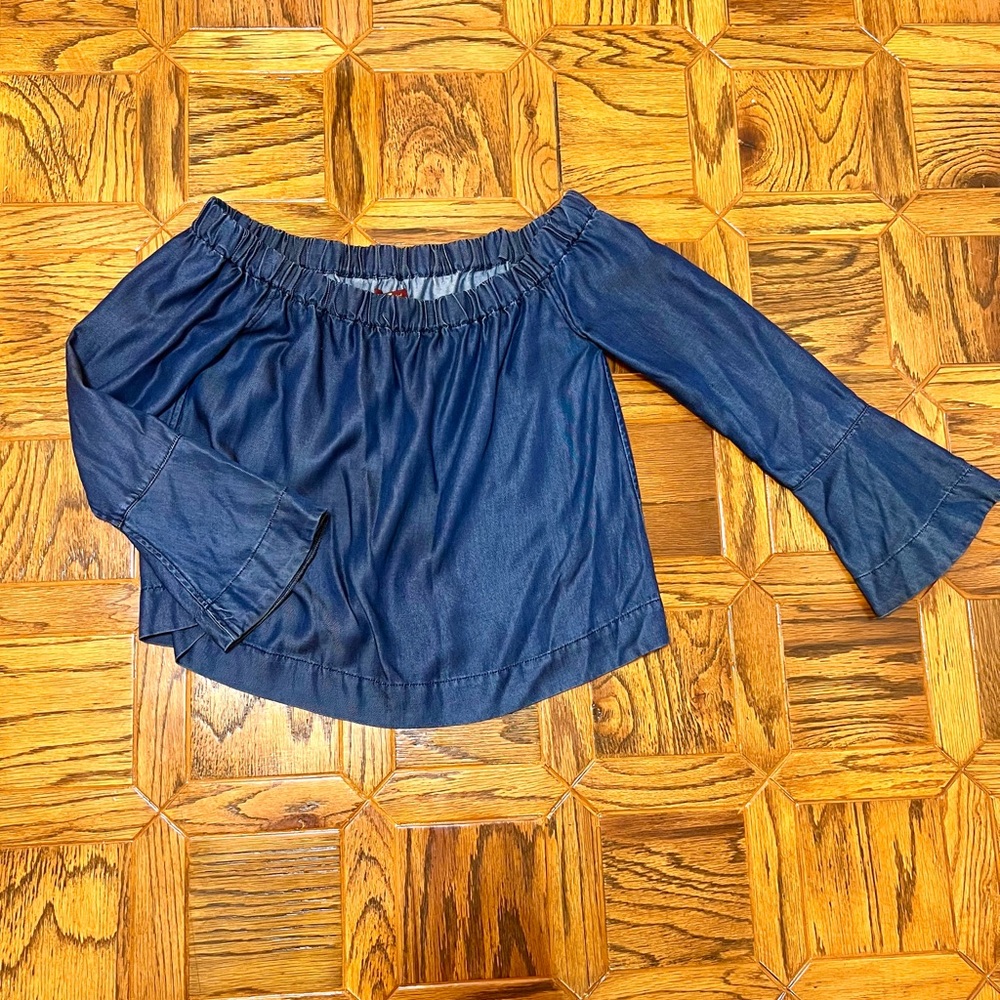 💖 3 for $20 ✅/ 7 for All Mankind Denim Off Shoulder Blouse